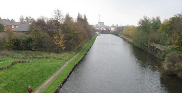 Canal & River Trust suspend ‘fish mincing’ barge on Aire and Calder Navigation